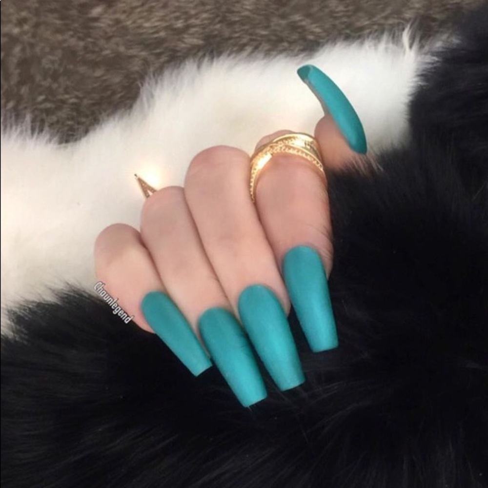 Meet your Posher, Annie